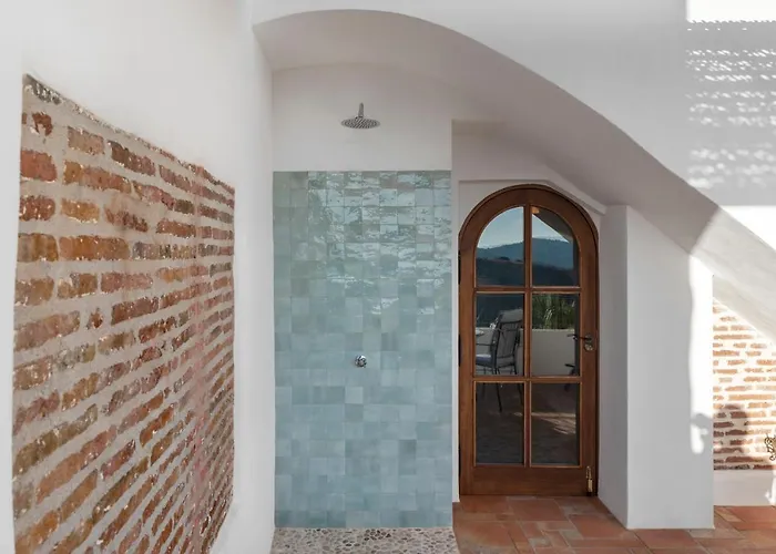 La Amara Zaid - En El Casco Antiguo De Frigiliana